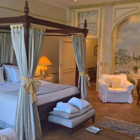 Le Dixseptieme בריסל