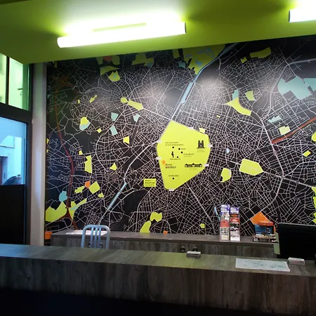 Urban Centre Hostel *