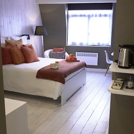 Be In Bed & Breakfast