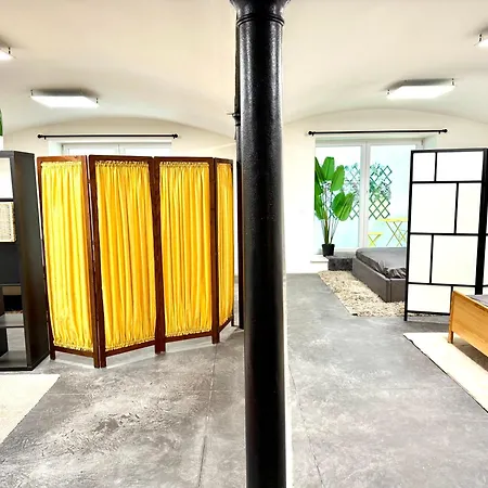 Spacious Bxl Loft *