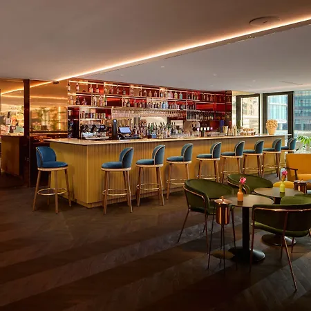 Cardo Brussels, Autograph Collection