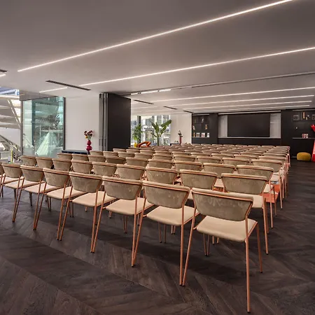 Cardo Brussels, Autograph Collection Hotel 4*