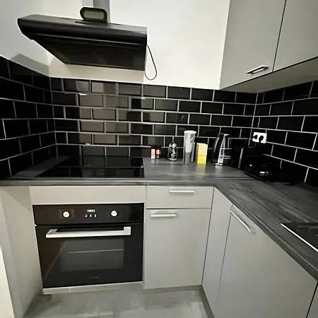 Cozy Private With Terrace & Workspace * 布鲁塞尔