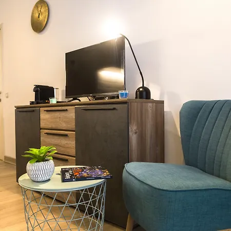 Center Design Apartment