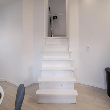 Luxembourg 6 * Bruxelles