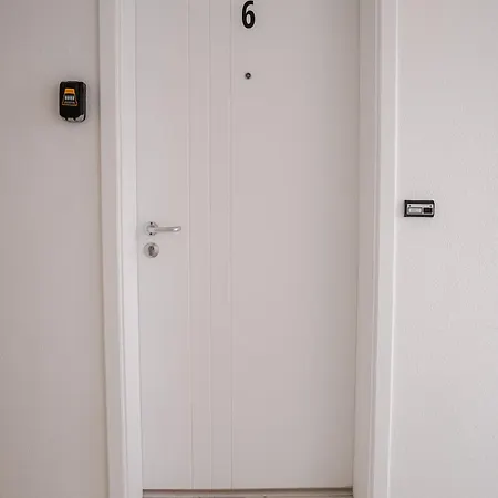 Luxembourg 6 Brusel