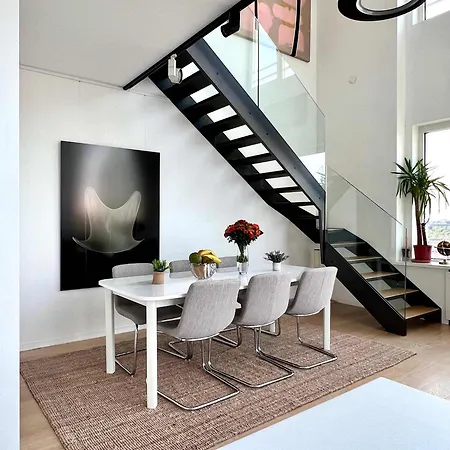 Skyline Penthouse 220 M2 Of Refined Elegance 住宿加早餐酒店