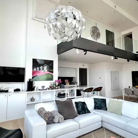 Skyline Penthouse 220 M2 Of Refined Elegance 4* 布鲁塞尔
