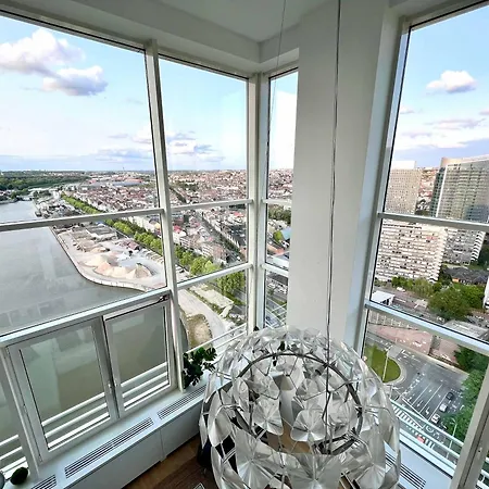 Luxury Skyline Penthouse In 220 M2 Of Elegance Brüsszel