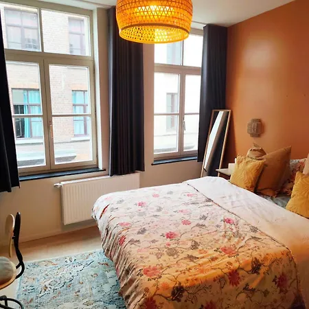 Cozy Renovated In Апартаменты *