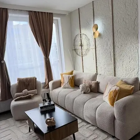 Апартаменты Charming In