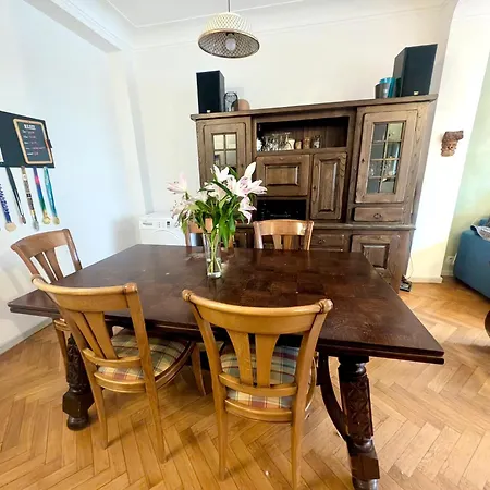 Spacious In Bruxelles