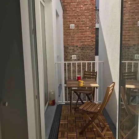 Charming At Heart Of Brussels-marolles Brusel