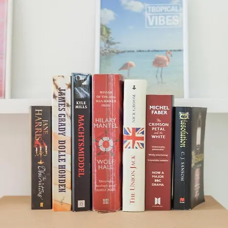 1 Bedroom W Kitchen And Bathroom In Trendy St Gilles *