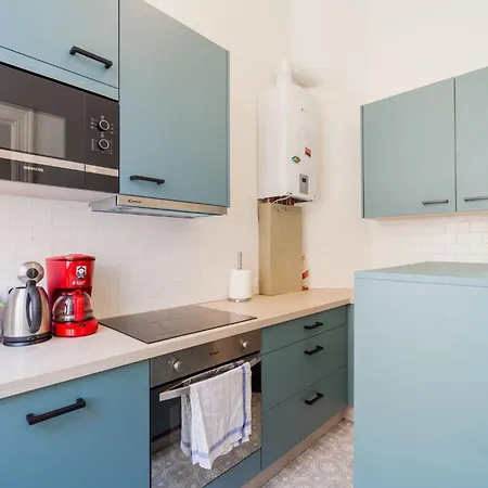 Appartement 1 Bedroom W Kitchen And Bathroom In Trendy St Gilles Bruxelles