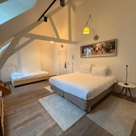 Отель Les Du Vaudeville *