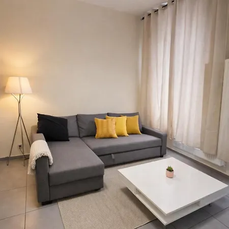 Spacious 2br Near Grand Place 1