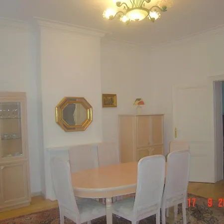 Marie Therese Apartamento