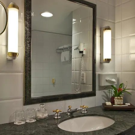 Nh Carrefour De L'europe