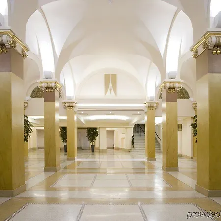 Marivaux Hotel 4*