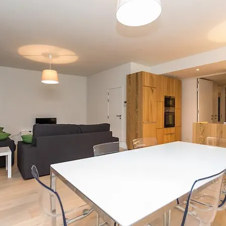 Louise Vleurgat Appartement