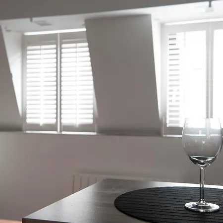 Realtycare Flats Grand Place Lägenhetshotell