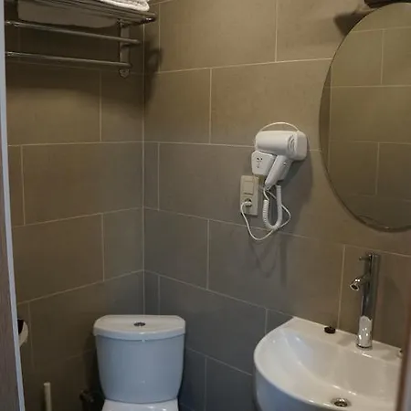 Hotel Evergreen 2*