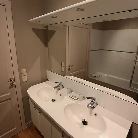 Bed & Breakfast Leopoldine Brussels 3*