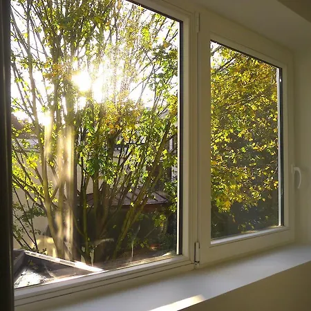 Bed and Breakfast & The Βρυξέλλες