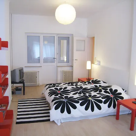 Ixelles Flats بروكسل
