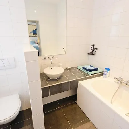 Taptoe Ii Bed & Breakfast 3*