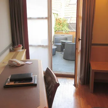 Hotel Le Dixseptieme 4*
