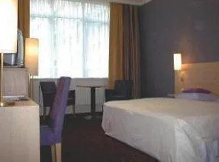 Hotel Zoom 4*