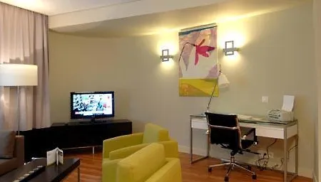 B-aparthotel Montgomery 4*