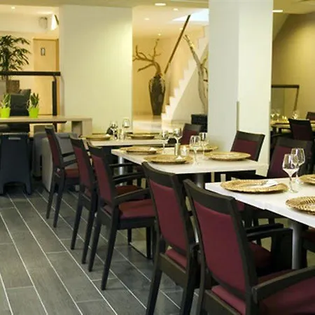 Nh Louise Bruxelles