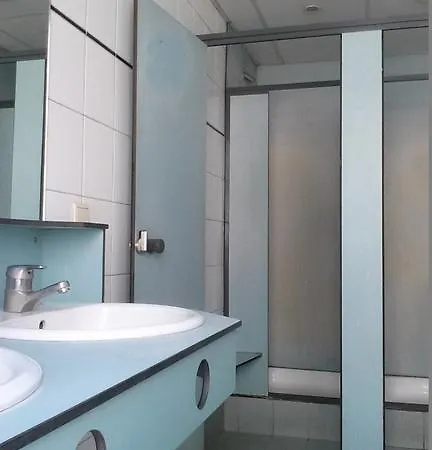 Хостел Gogh Youth Centre *