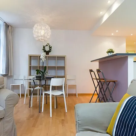 Patriotes Halldis Apartment *