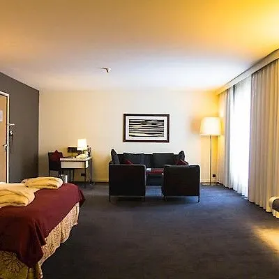 Radisson Red Hotel 4*