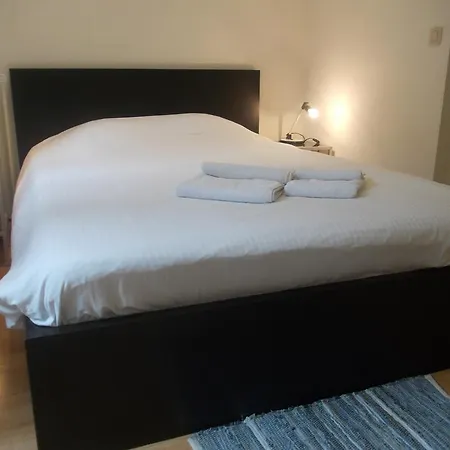 Trone Apartment *