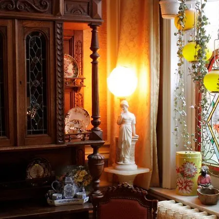 Hotel Les Bluets Bruselas