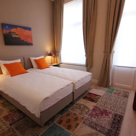 Bed and breakfast Hooome