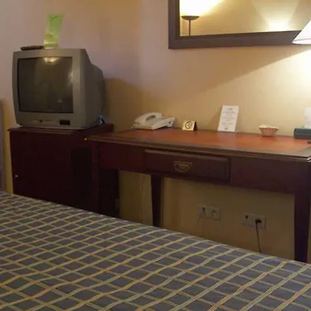 Royale Hotel 3*