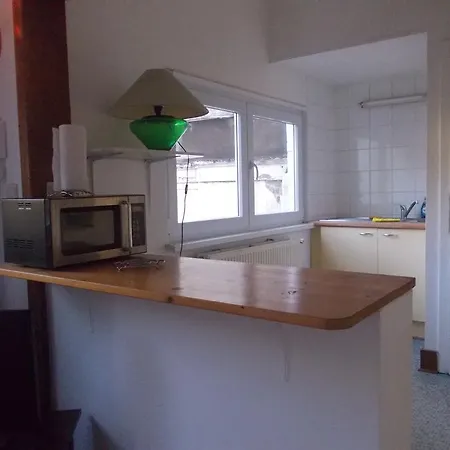 Apartment Trone *