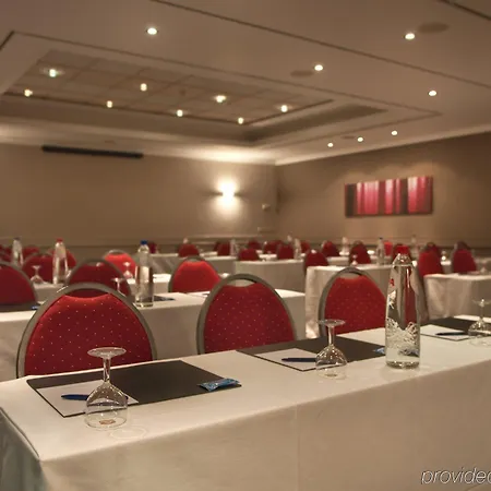 Hotell Nh Carrefour De L'europe 4*