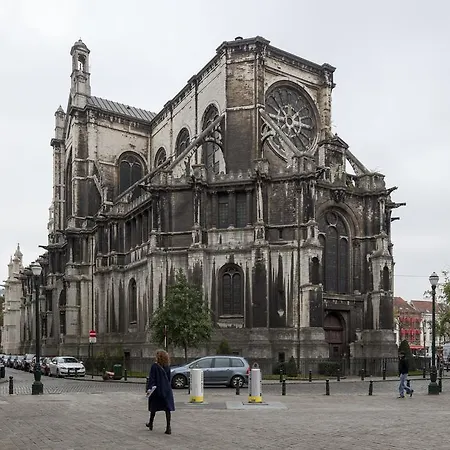 Easyhotel Centre Hotel 3*