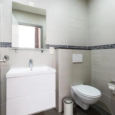 Schuman Apartment
