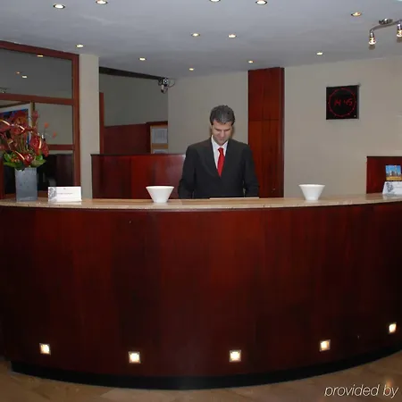 9hotel 사블롱 4*