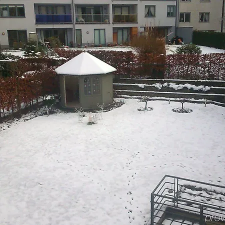 & Housingbrussels * Βρυξέλλες