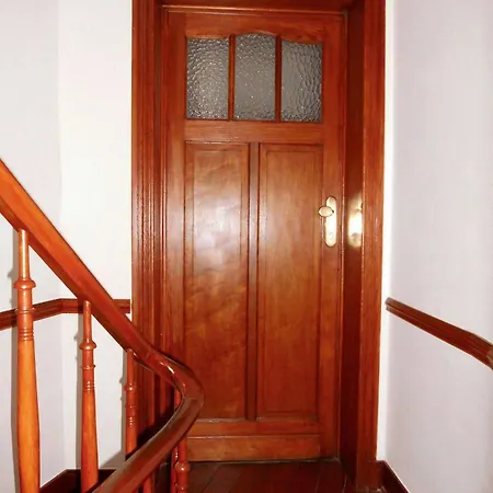 & Housingbrussels * Βρυξέλλες