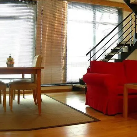 & Housingbrussels * בריסל